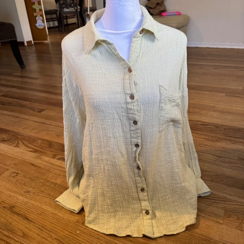 Free People We The Free Pale Green Gauze Button‎ Down Shirt Small S Oversized